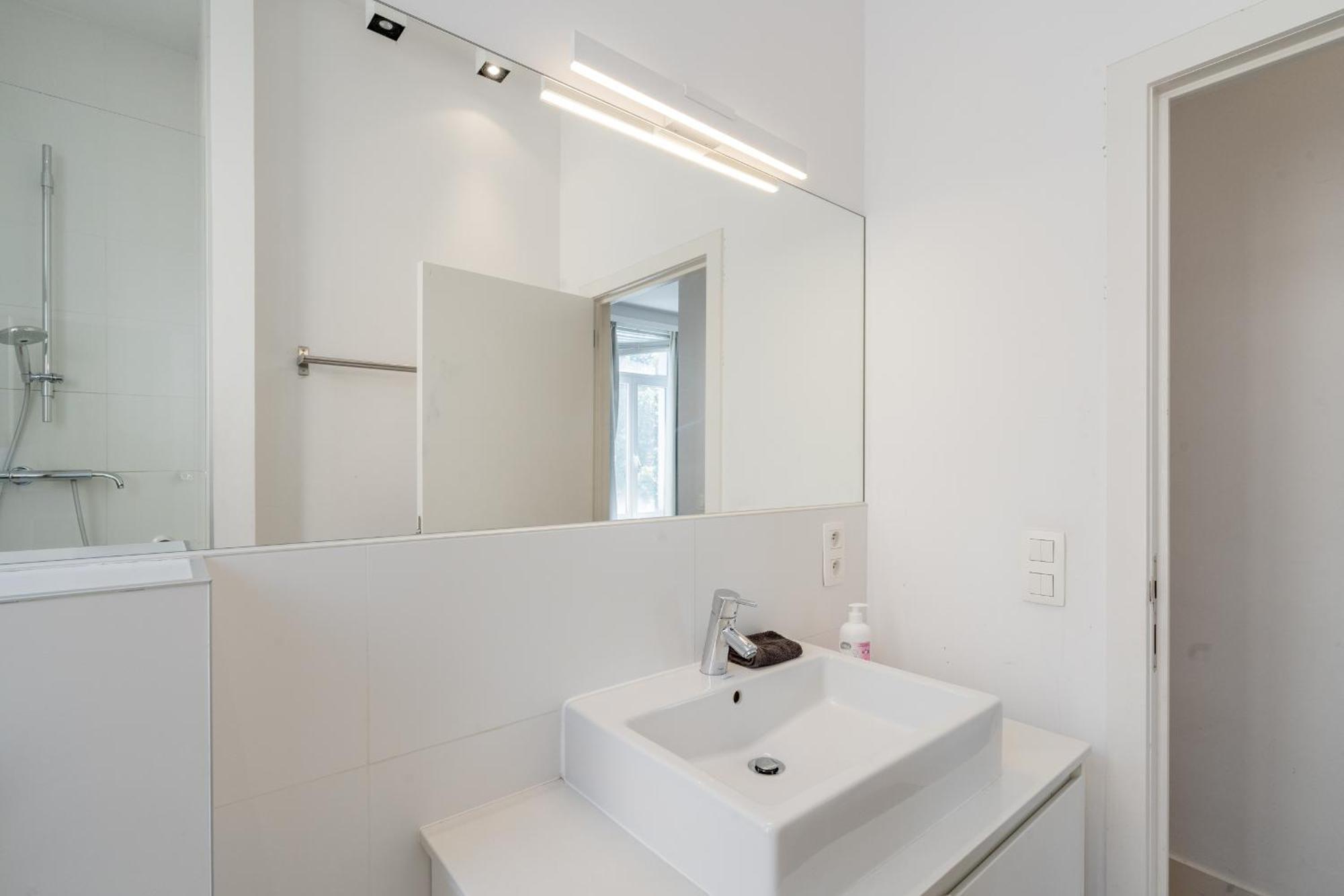 Beautiful Modern Apartment In The Heart Of Antwerpen Eksteriør bilde